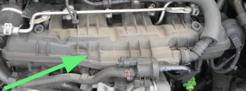 VW Tiguan A3 Ansaugbrücke Ansaugkrümmer 2,0 Saugstutzen 06J133201L BZB