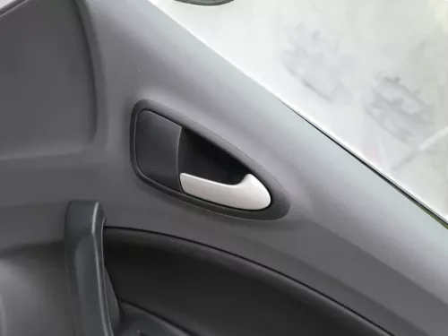 1x Ibiza 6J Türverkleidung Verkleidung Tür vorne rechts 2/3-Türer grau/schwarz (201557)