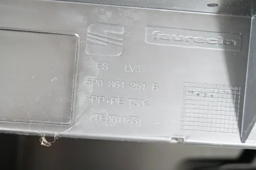 Altea 5P Mitteltunnel Mittelkonsole Verkleidung um Handbremse Armlehne (201292)