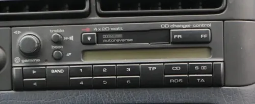 VW Golf 3 Passat T4 Radio original Gamma  autoreverse 4x 20 Watt CD changer