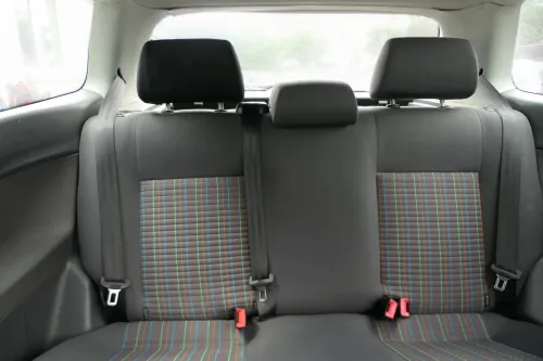 VW Polo 9N 9N3 Sitz Rückbank Sitzfläche Sitze 3 Punkt Gurt hinten mit Kopfstütze (202675)